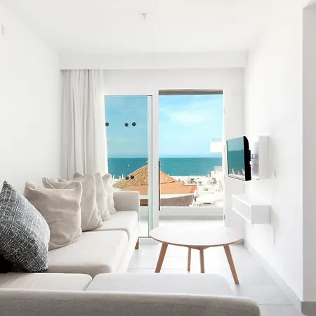Sunwing Seafront מלון
