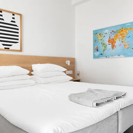 Sunwing Seafront מלון 3*